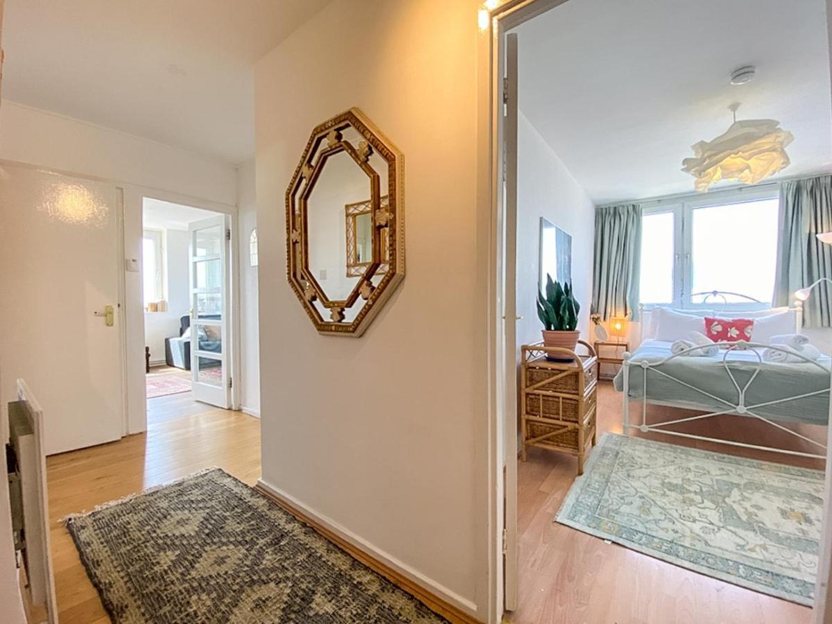 Pass The Keys Spacious 2bedroom Flat With Views In Bridge Londen