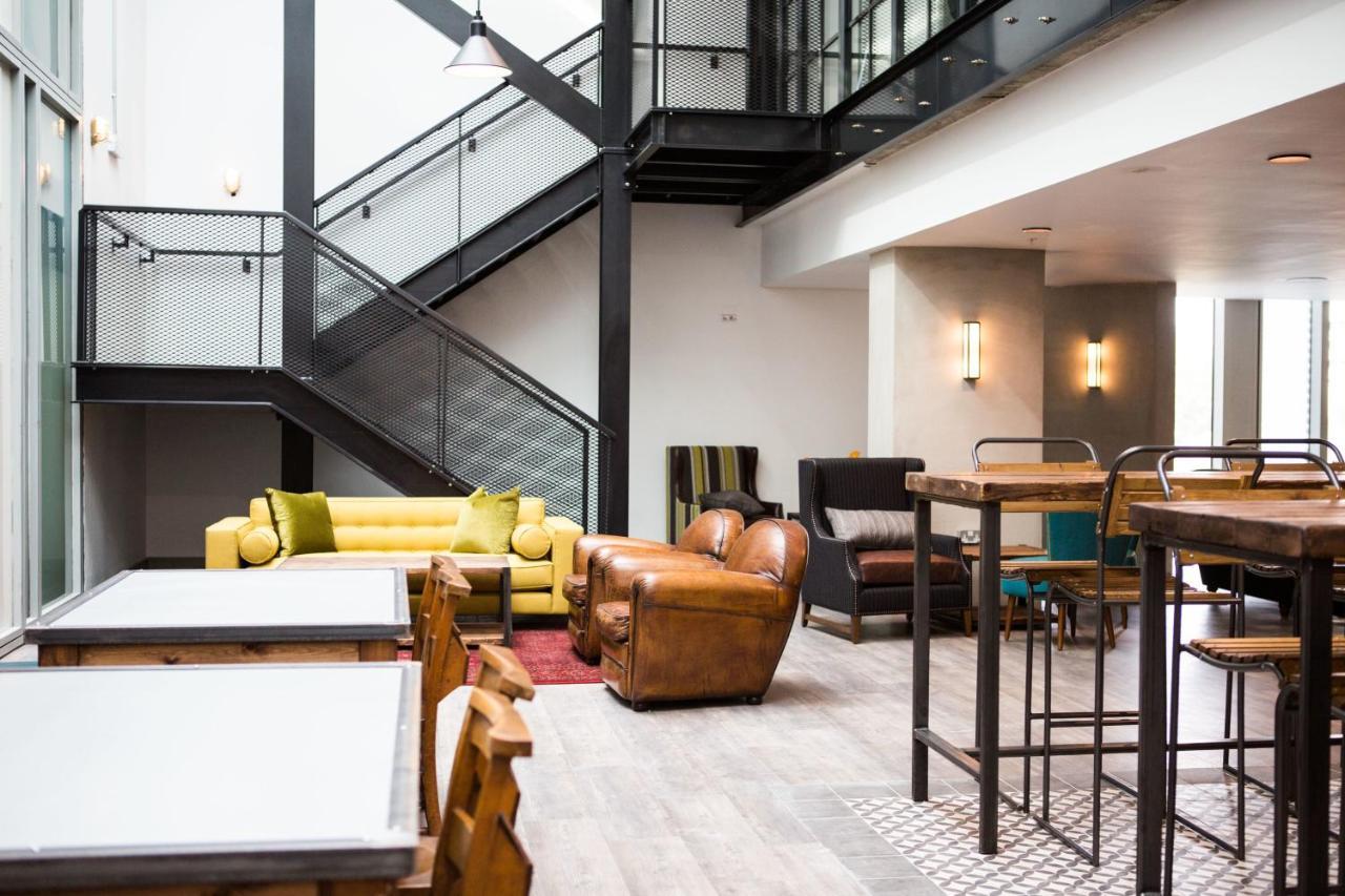Appartement Studios, And Private Bedrooms With Shared Kitchen At Chapter Kings Cross In Londen