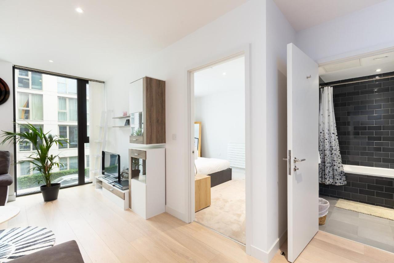 Leilighet Austin David Royal Wharf London
