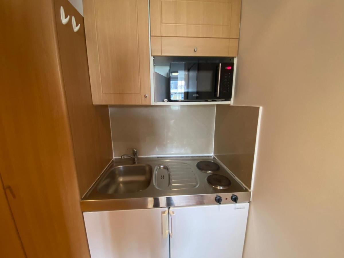 F303- Fantastic 3rd Flr Studio Near Hyde Park Appartement *