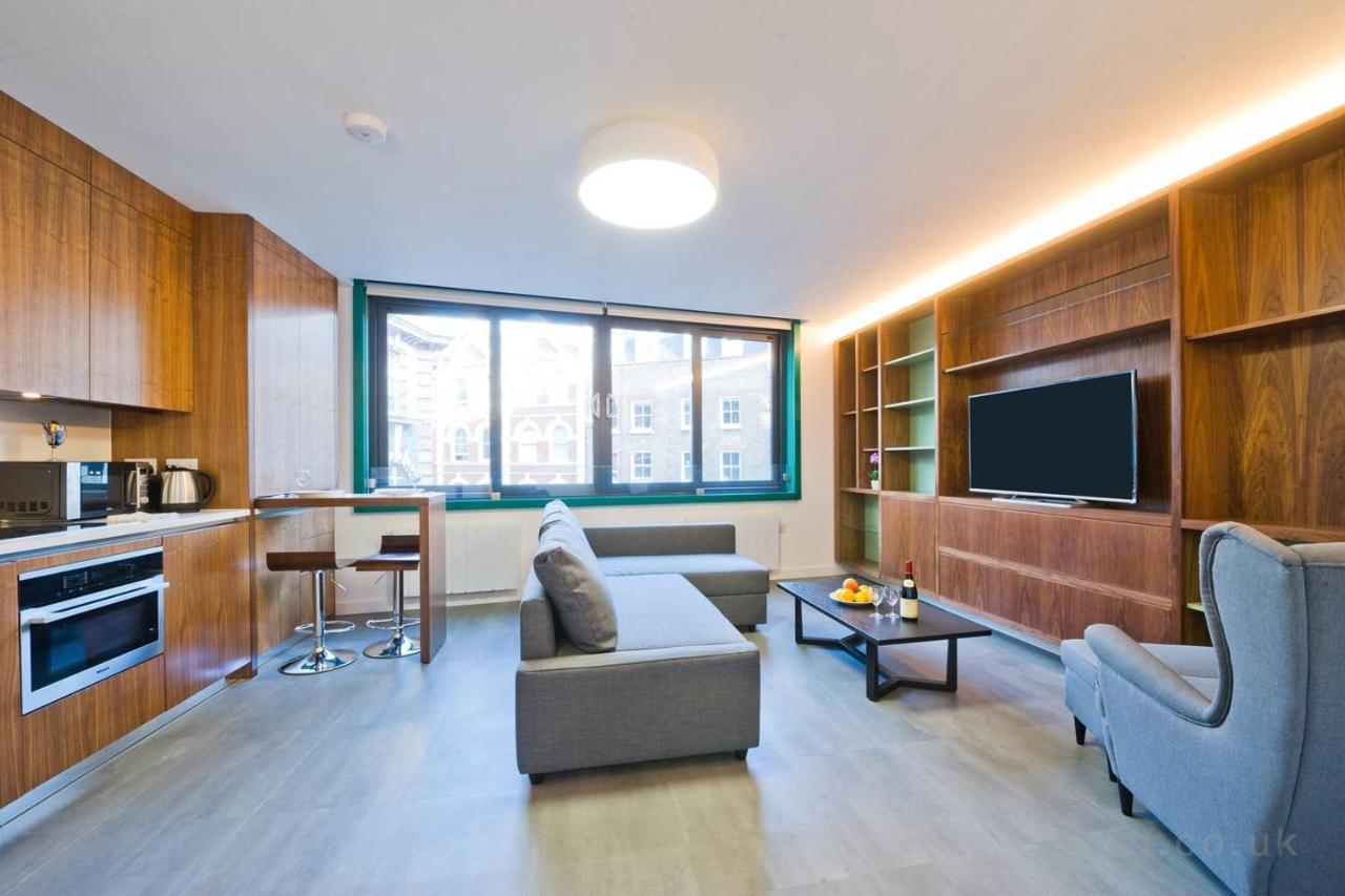 3rd Floor 2br In Soho * London
