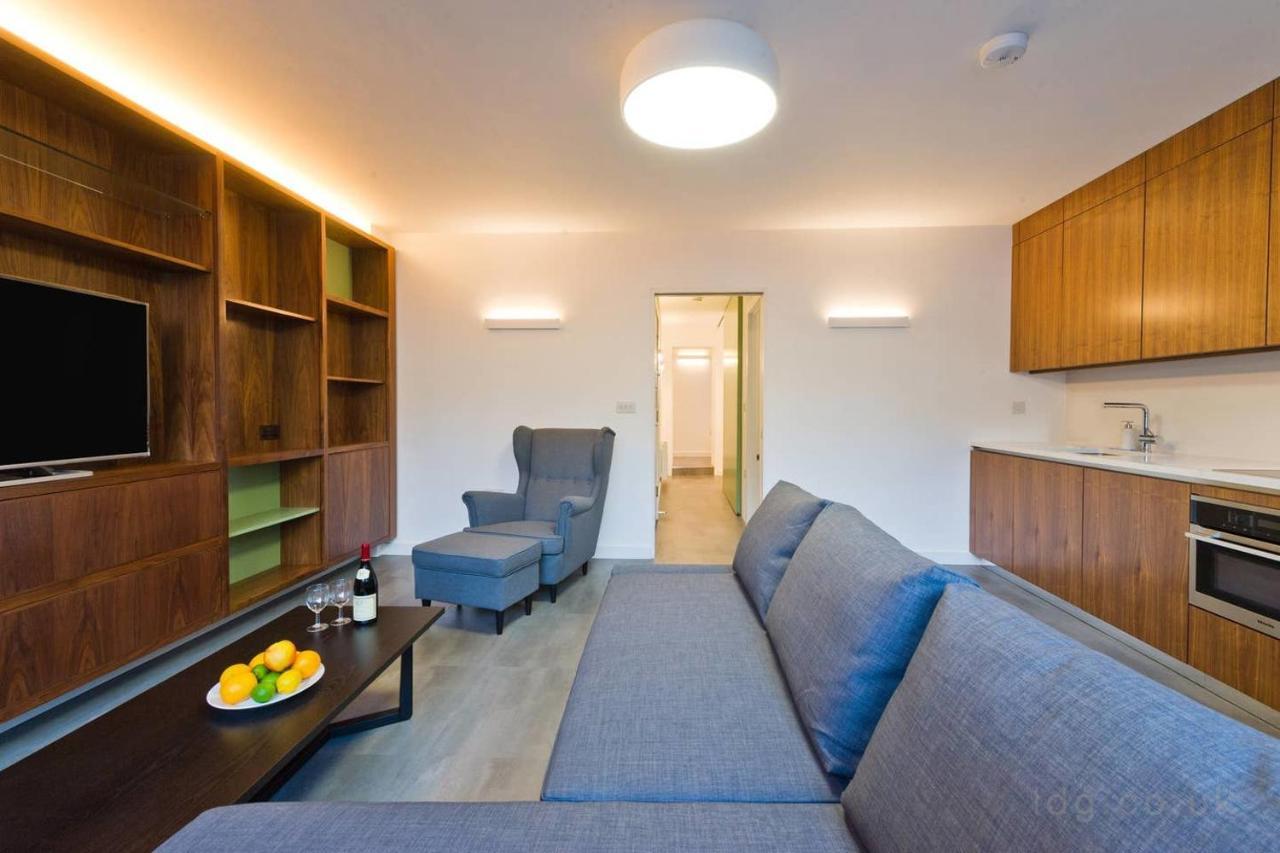 3rd Floor 2br In Soho