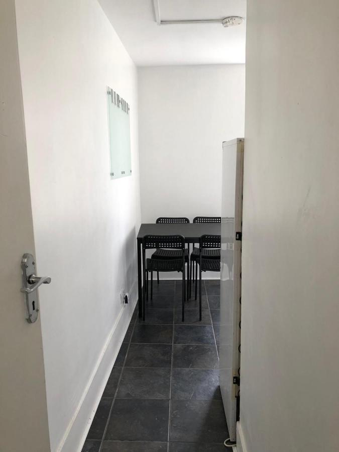 Apartment Pleasant Two Bed-Room Flat Near Portobello Market *