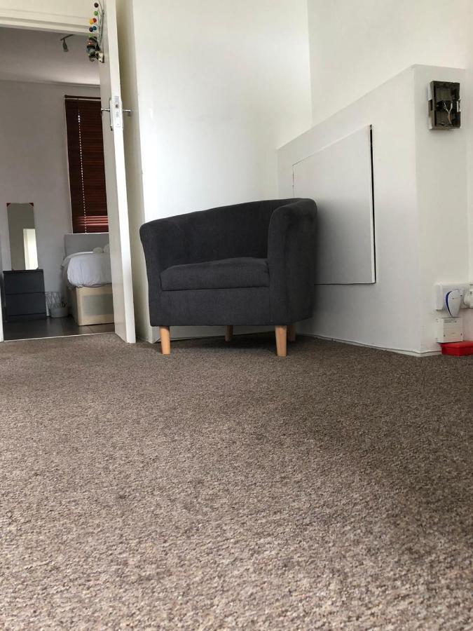 Apartment Pleasant Two Bed-Room Flat Near Portobello Market
