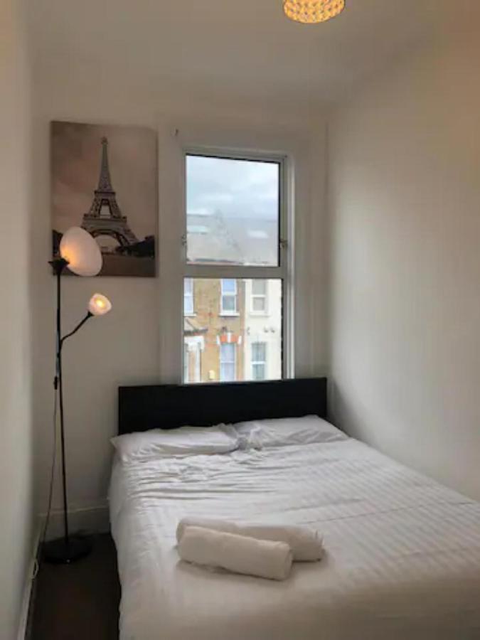 Entire 2 Bed-Room Flat Near Portobello Market Appartamento *