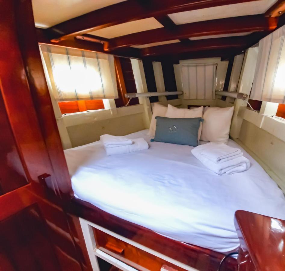 Mandy Sue Bateau-hôtel