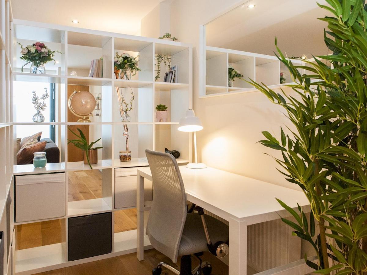 Apartment Pass The Keys Large And Modern Studio Flat In South East *