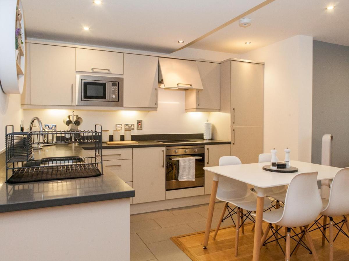 Pass The Keys Large And Modern Studio Flat In South East London