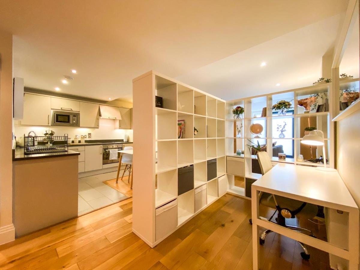 Pass The Keys Large And Modern Studio Flat In South East