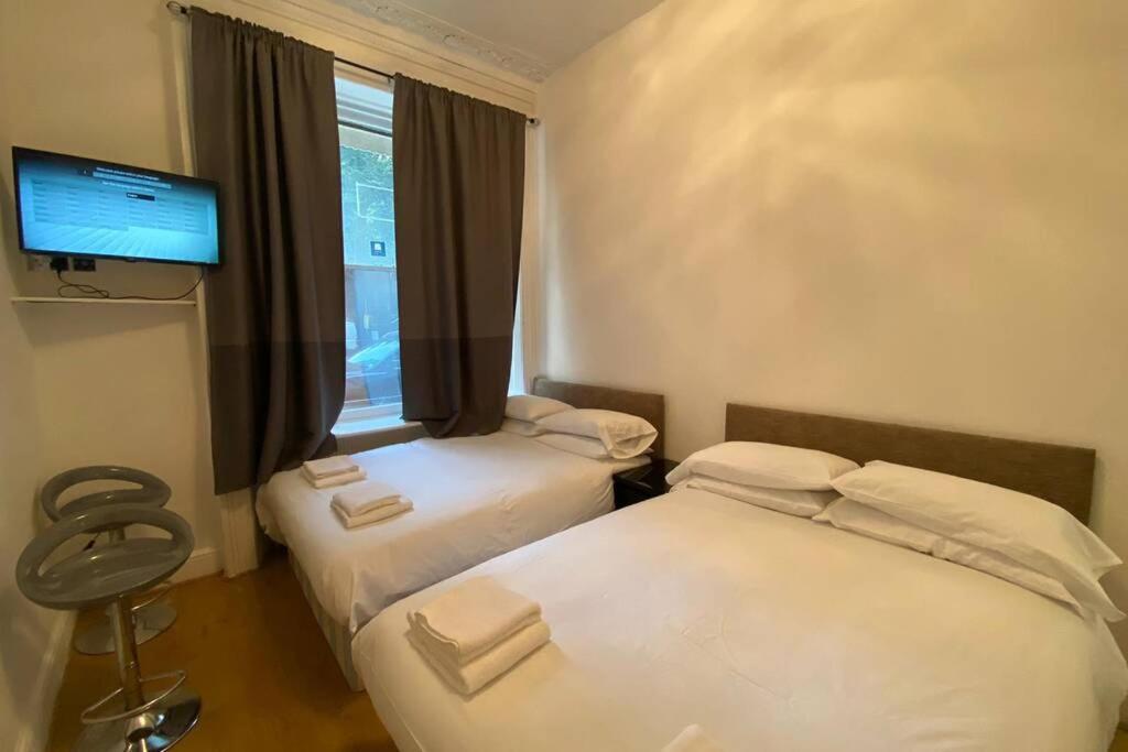 Appartement F6-comfy Ground Flr Fits 4- Near Paddington *
