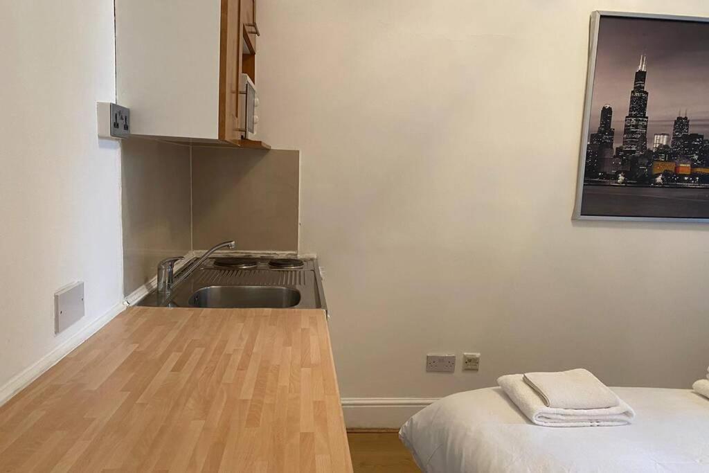 F6-comfy Ground Flr Fits 4- Near Paddington Londen