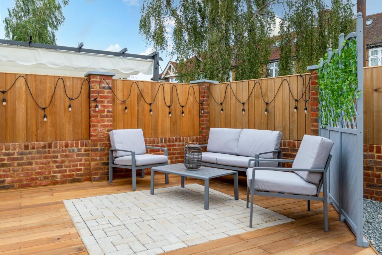Guestready - Unique Near Wimbledon With Gorgeous Deck And Parking Ferienhaus London