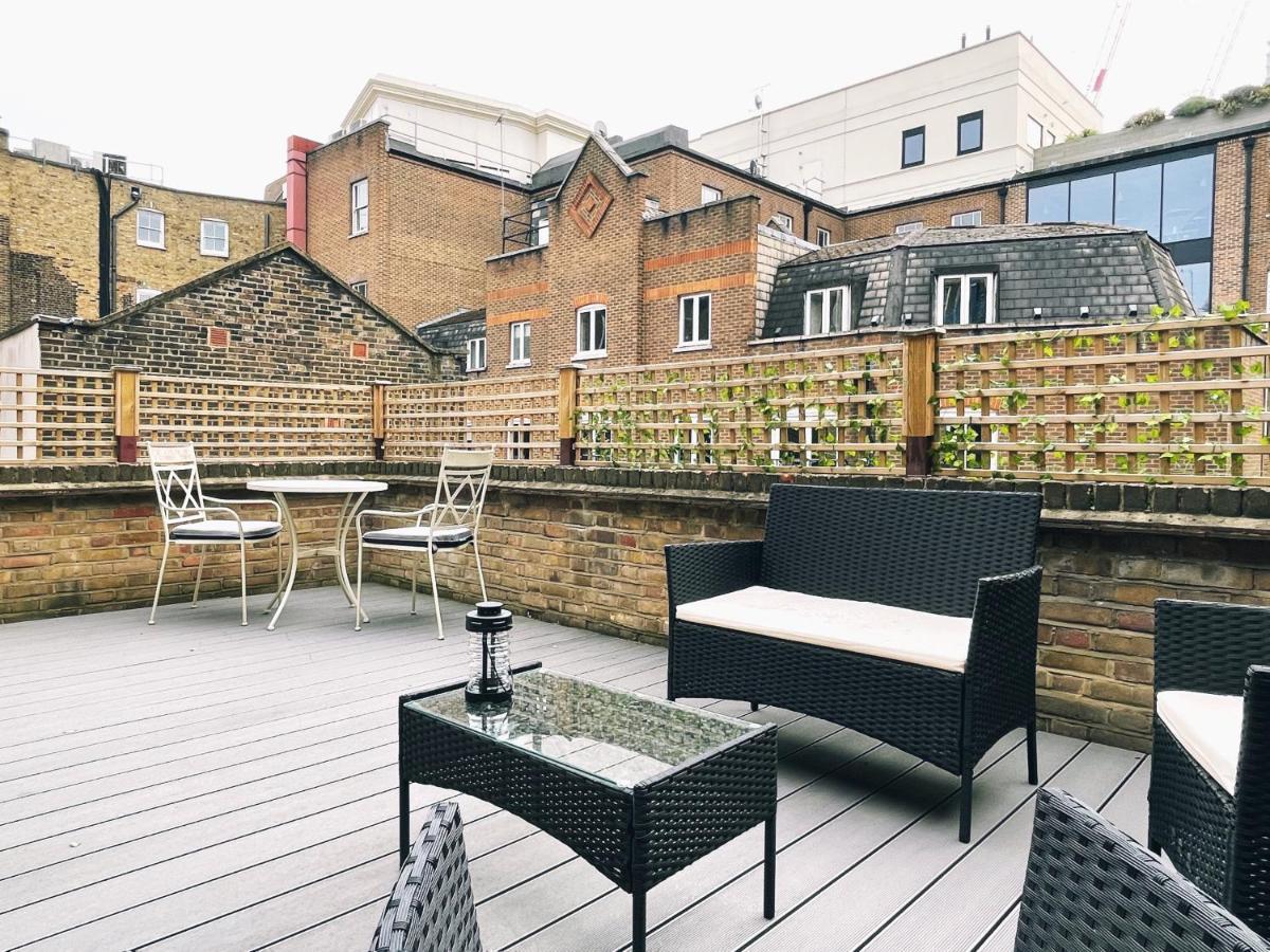 James's Place On Oxford Street