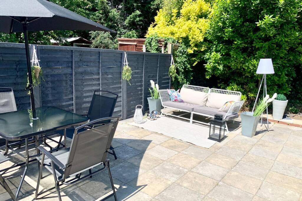 Contemporary 3 Bed House With Spacious Garden Close To Stratford Londen