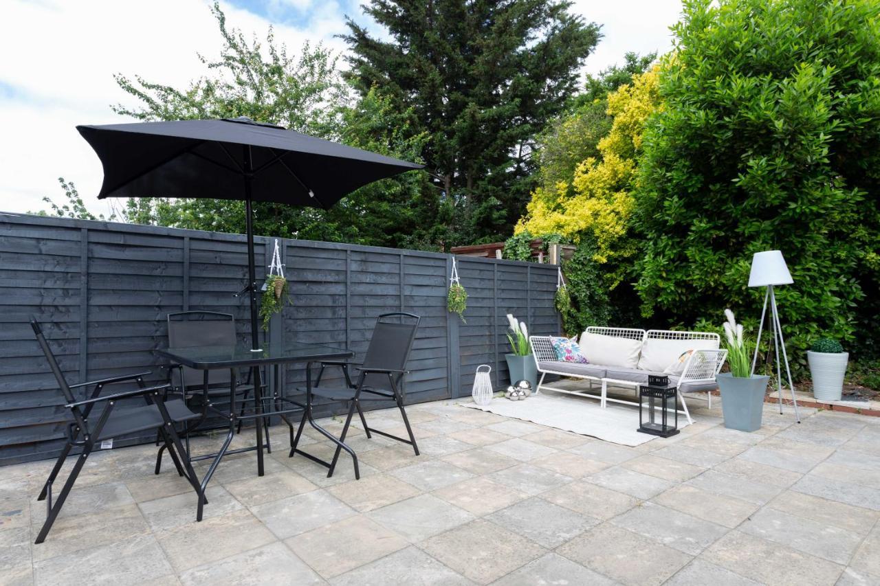 Vakantiehuis Contemporary 3 Bed House With Spacious Garden Close To Stratford *