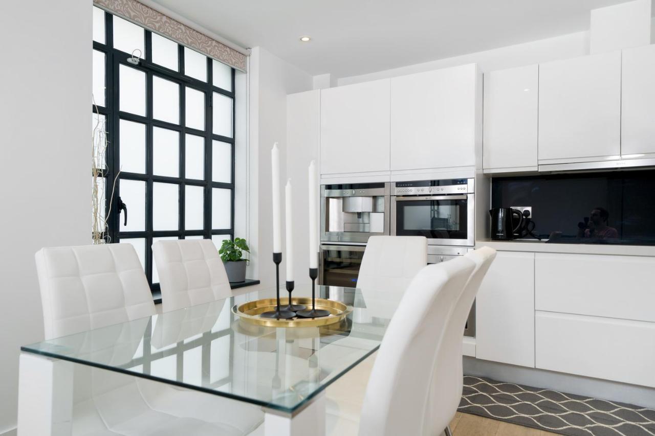 New! Luxury! 2Bedr/3 Beds/2,5Bath! Covent Garden ! Lägenhet