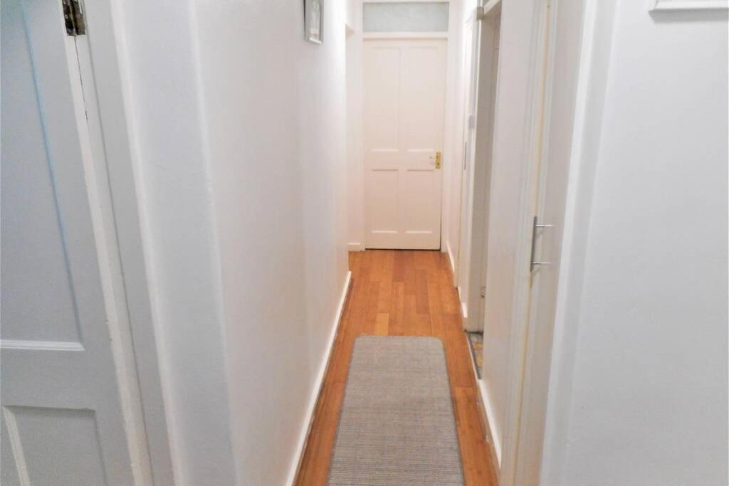 Apartment Stunning Lovely 3- Bedroom Fulham With Roof Terraces
