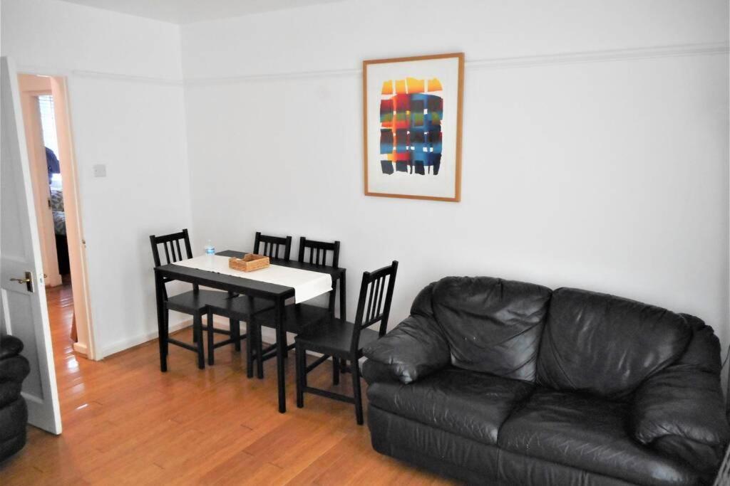 Stunning Lovely 3- Bedroom Fulham With Roof Terraces Appartamento *