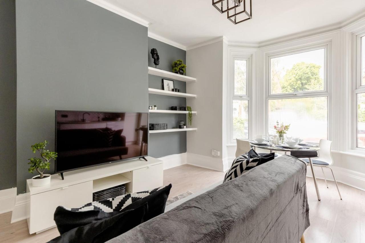 Lovely 2 Bedroom In West Hampstead, Lägenhet *