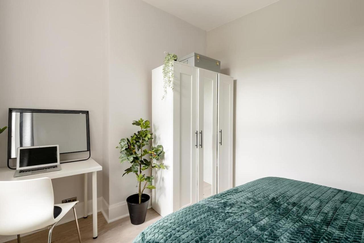 Lägenhet Lovely 2 Bedroom In West Hampstead,