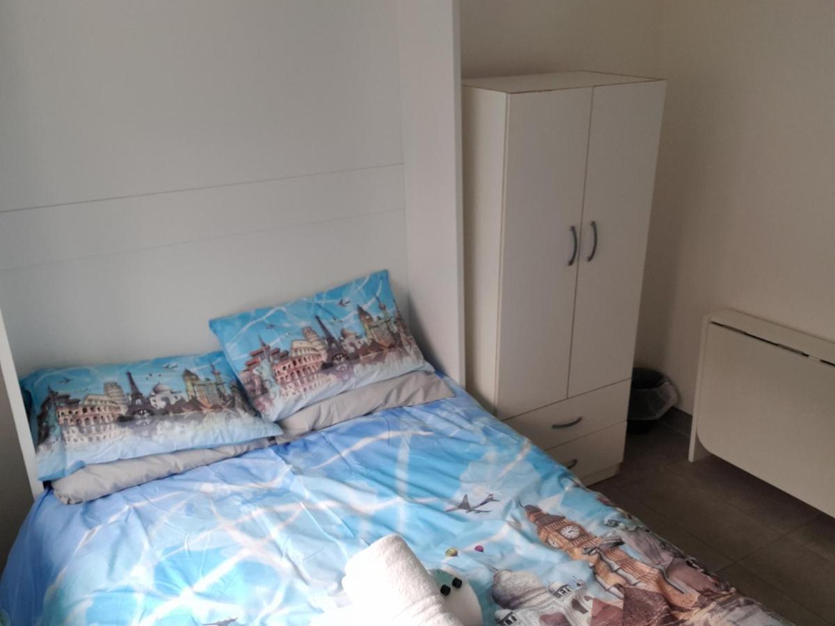 Lovely Double In Shared 3 * London