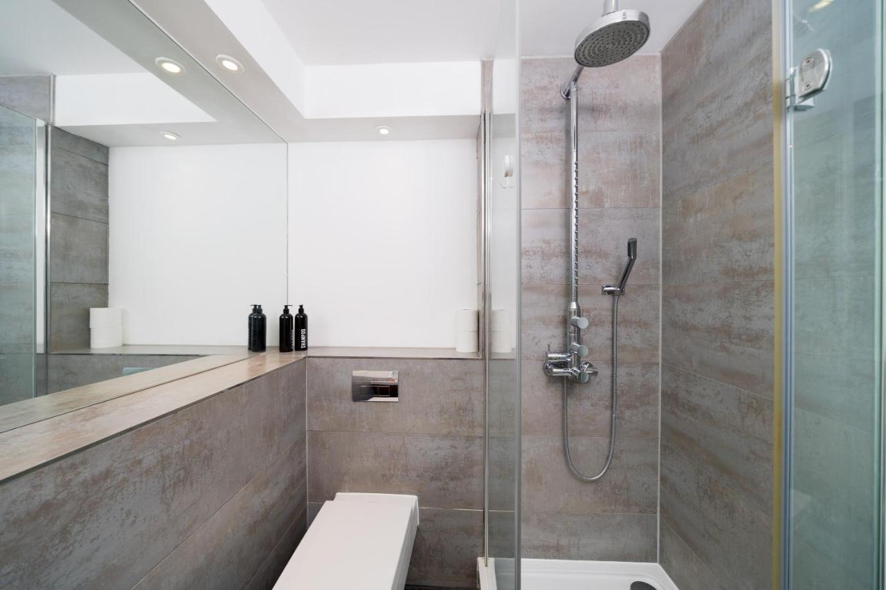 Lägenhet New! Luxury! 2Bedr/3 Beds/2,5Bath! Covent Garden !