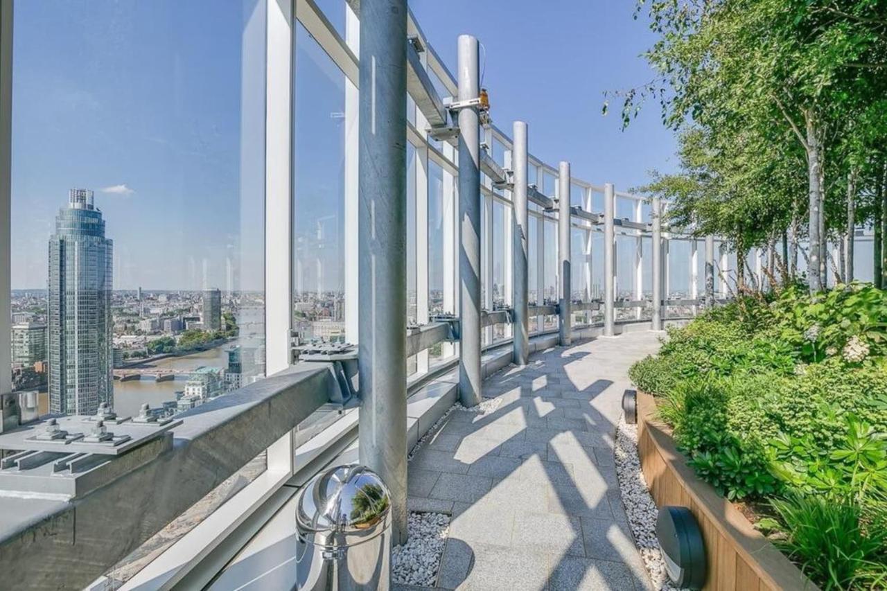 Luxurious 1 Bedroom With Gym And Roof Terrace Leilighet London