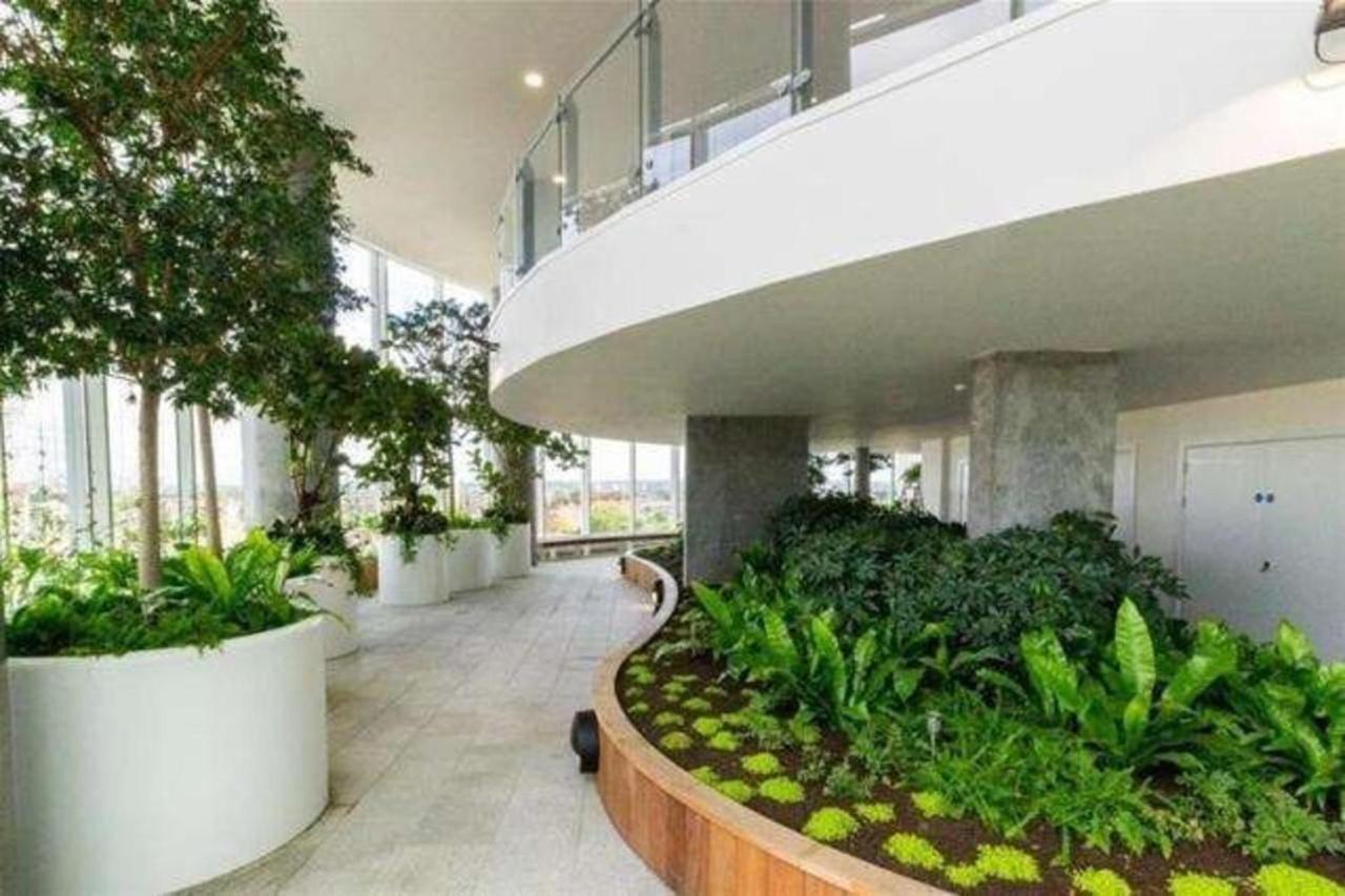 Luxurious 1 Bedroom With Gym And Roof Terrace London