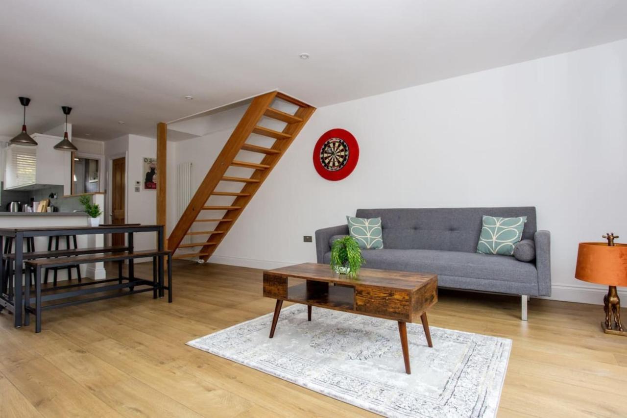 Spacious 3 Bedroom With Large Balcony *