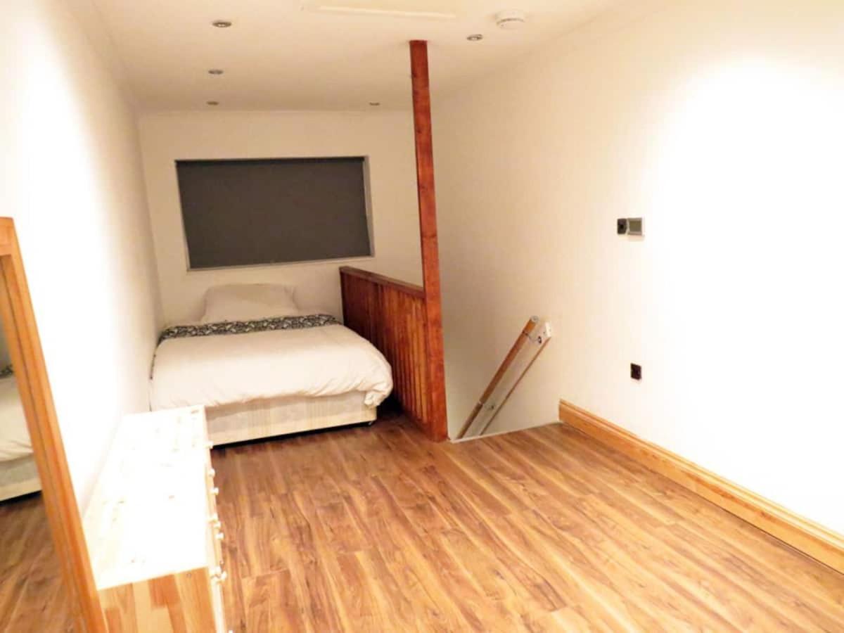 Appartamento Modern Split Level Flat In Croydon