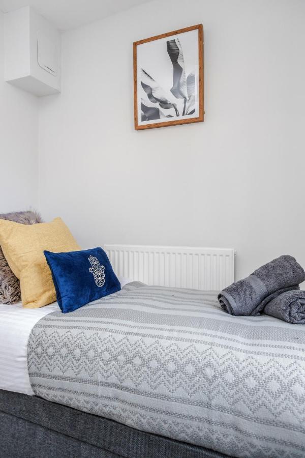 Apartment Stunning 2-bed Apt - Free Parking - Camden - - Zoo - Shop - Events London