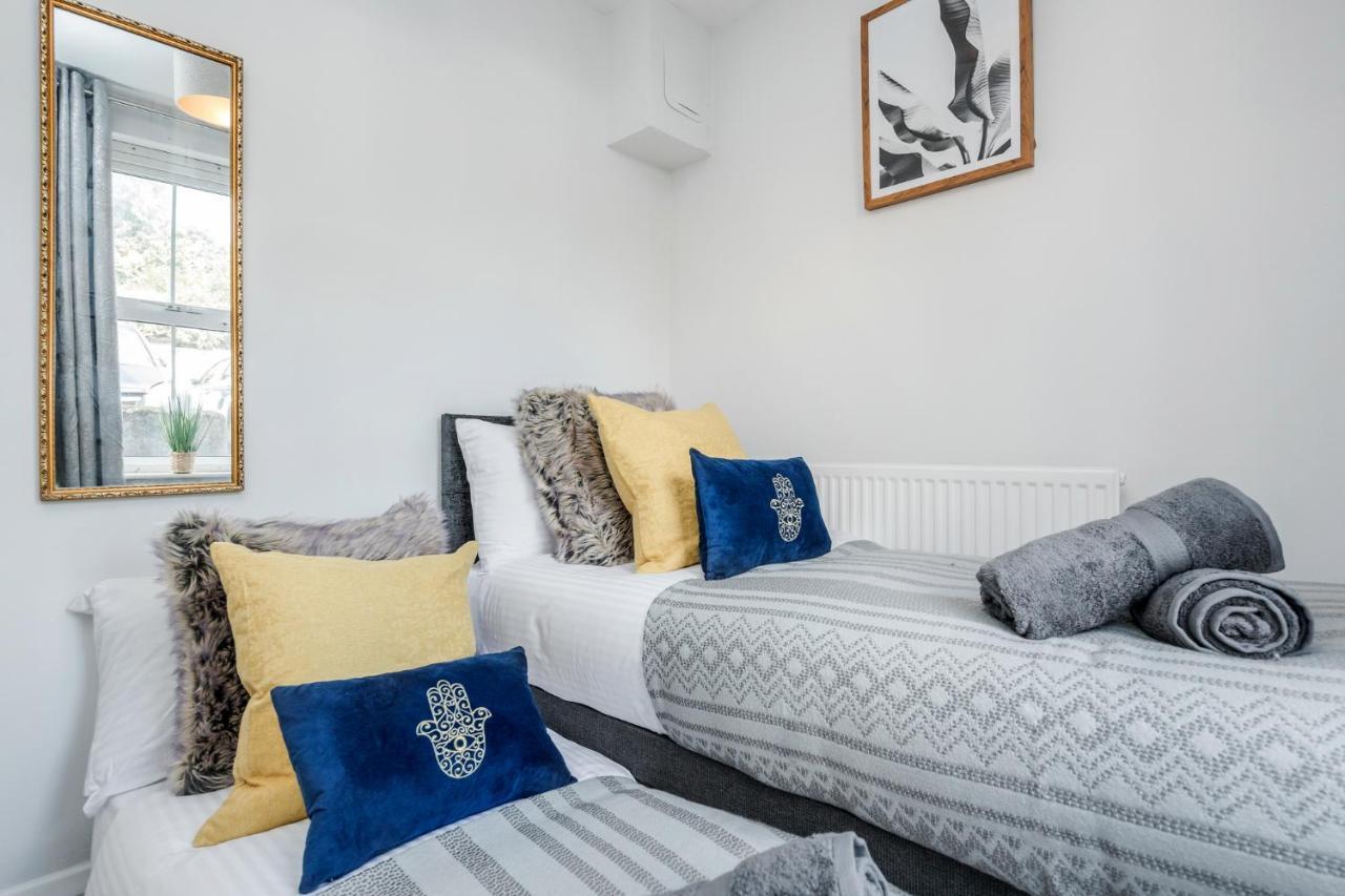 Stunning 2-bed Apt - Free Parking - Camden - - Zoo - Shop - Events Apartment *