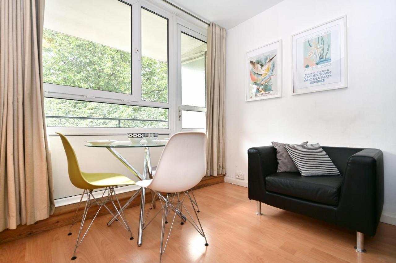 - Great Portland St, Regents Pk, Euston * London
