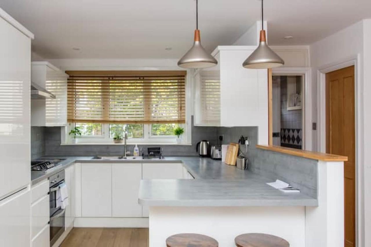 Spacious 3 Bedroom With Large Balcony Apartment