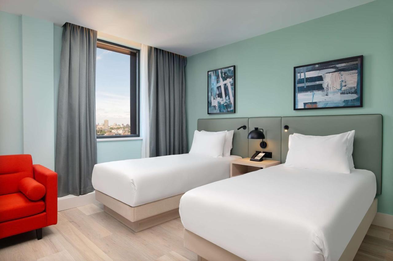 Hyatt Place East Hotell 4*