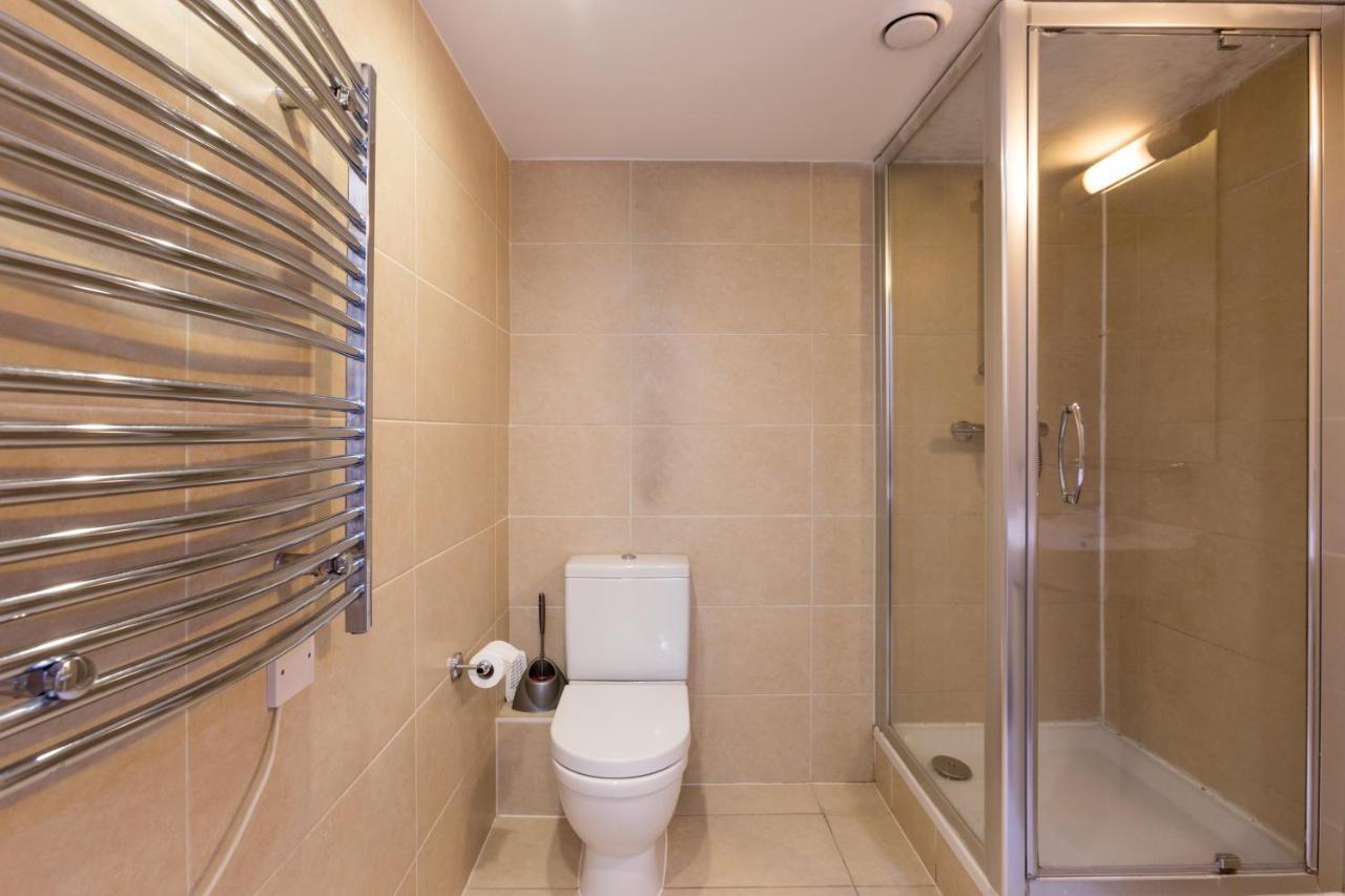 Modern 2 Bed 2 Bath With Outdoor Space Hyde Park * London