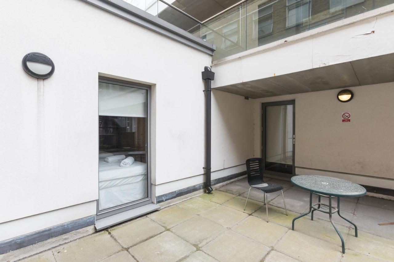 Modern 2 Bed 2 Bath With Outdoor Space Hyde Park London