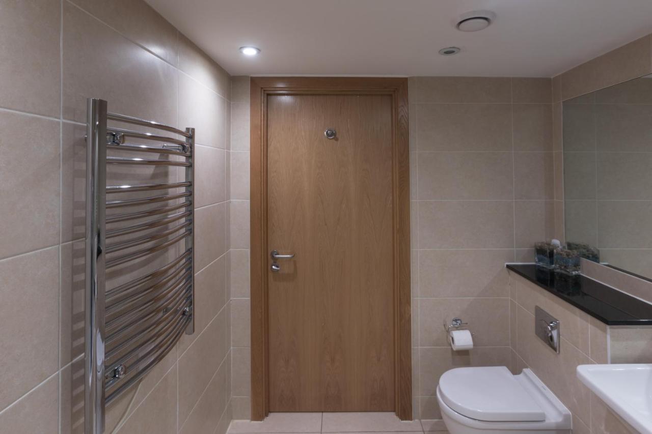 Apartment Modern 2 Bed 2 Bath With Outdoor Space Hyde Park London