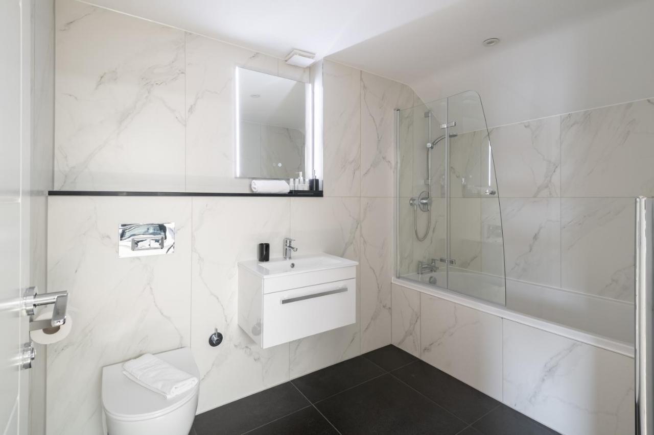 Apartment Queensberry Place By Stayo *