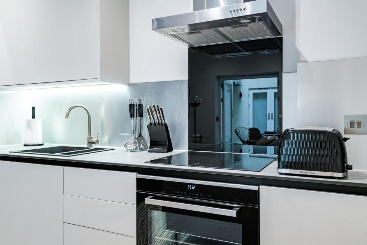 Queensberry Place By Stayo Apartment London