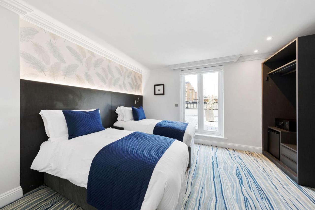 Commodore Hotel London