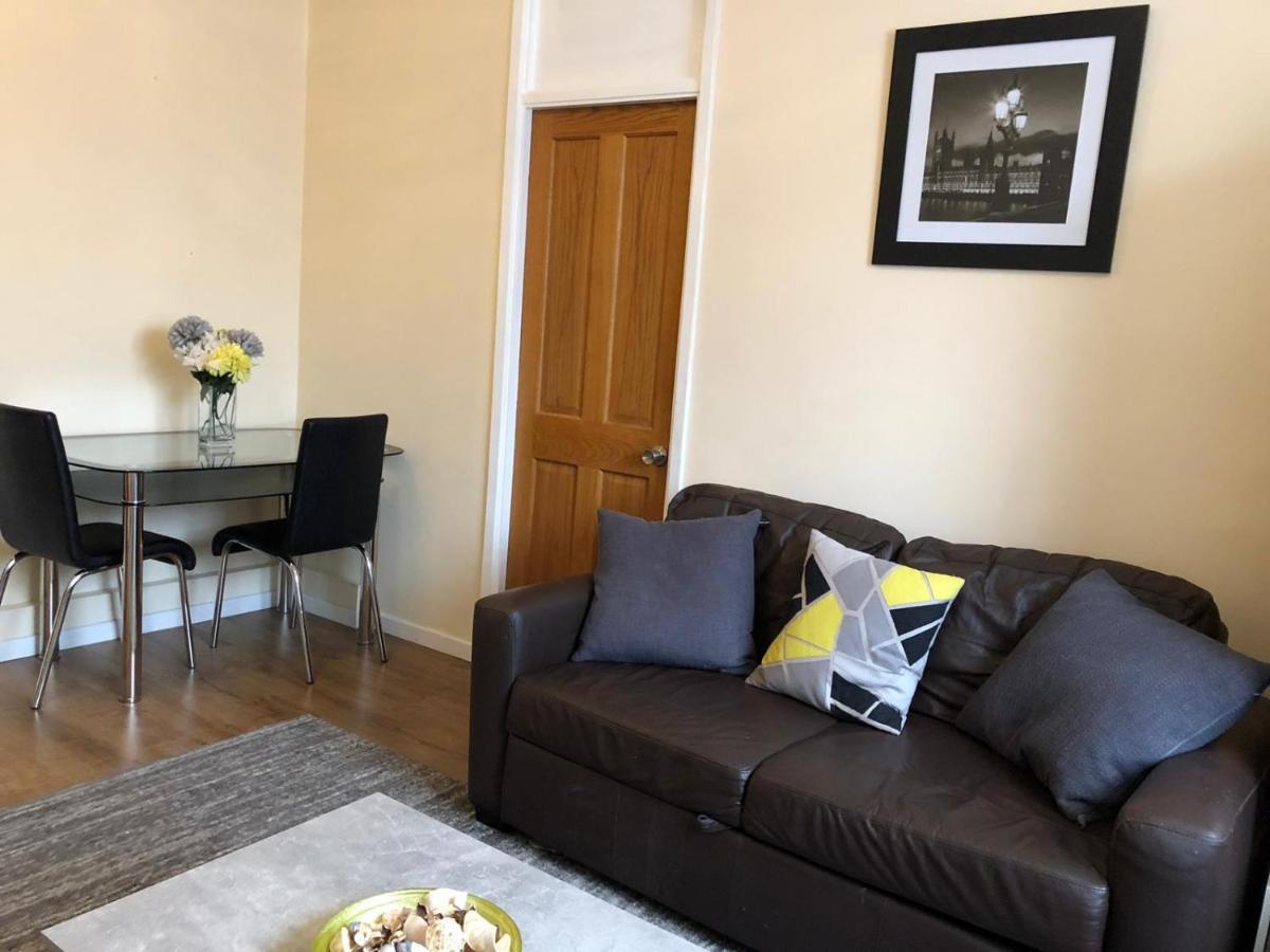 Entire Flat Very Comfortable 1 Bedroom Leilighet