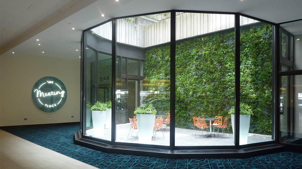 Sleeper At Royal National 4* Londra