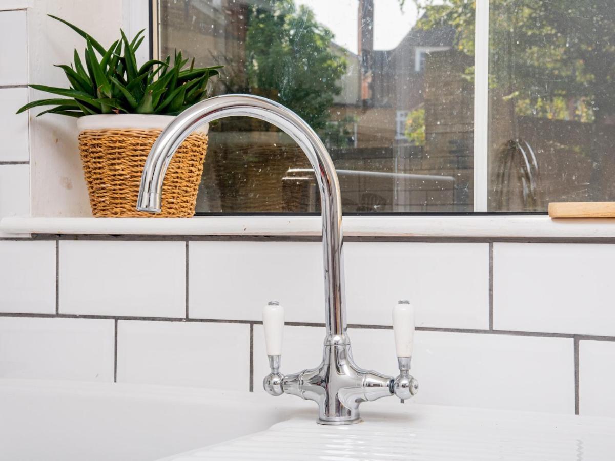 Appartement Pass The Keys Bright & Spacious Flat In Trendy East Dulwich Londen