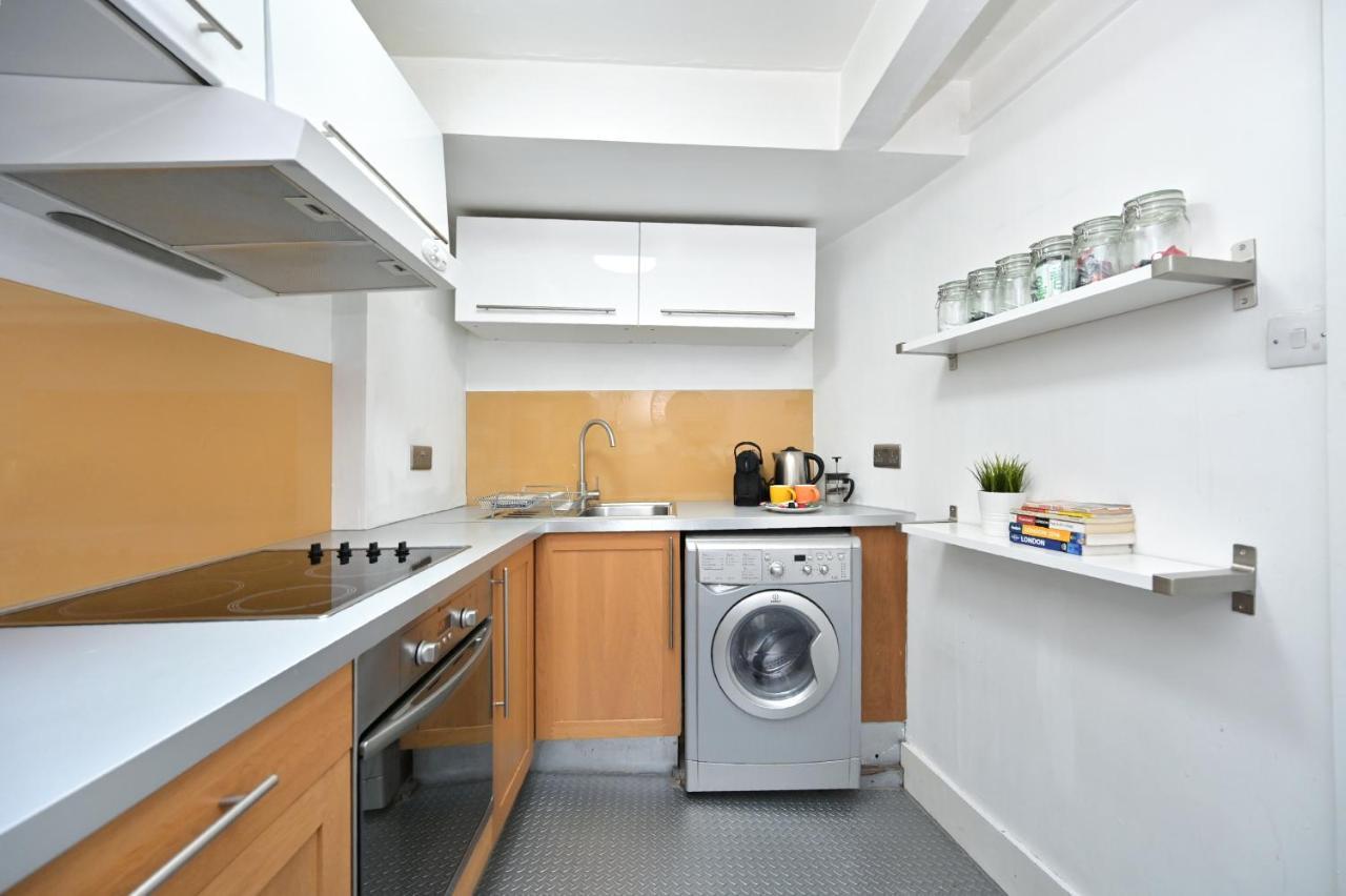 Soho, Piccadilly & Chinatown - Two Bedroom & Two Double Beds * London