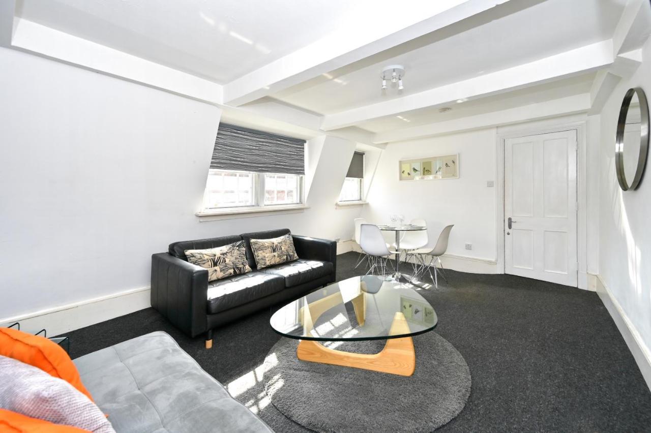Soho, Piccadilly & Chinatown - Two Bedroom & Two Double Beds