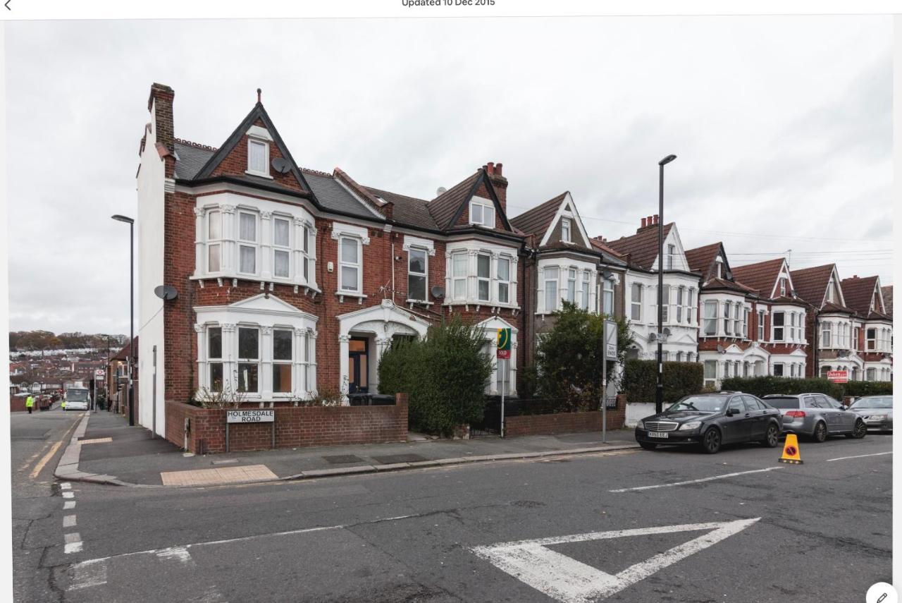 The Susanna South Norwood Londra