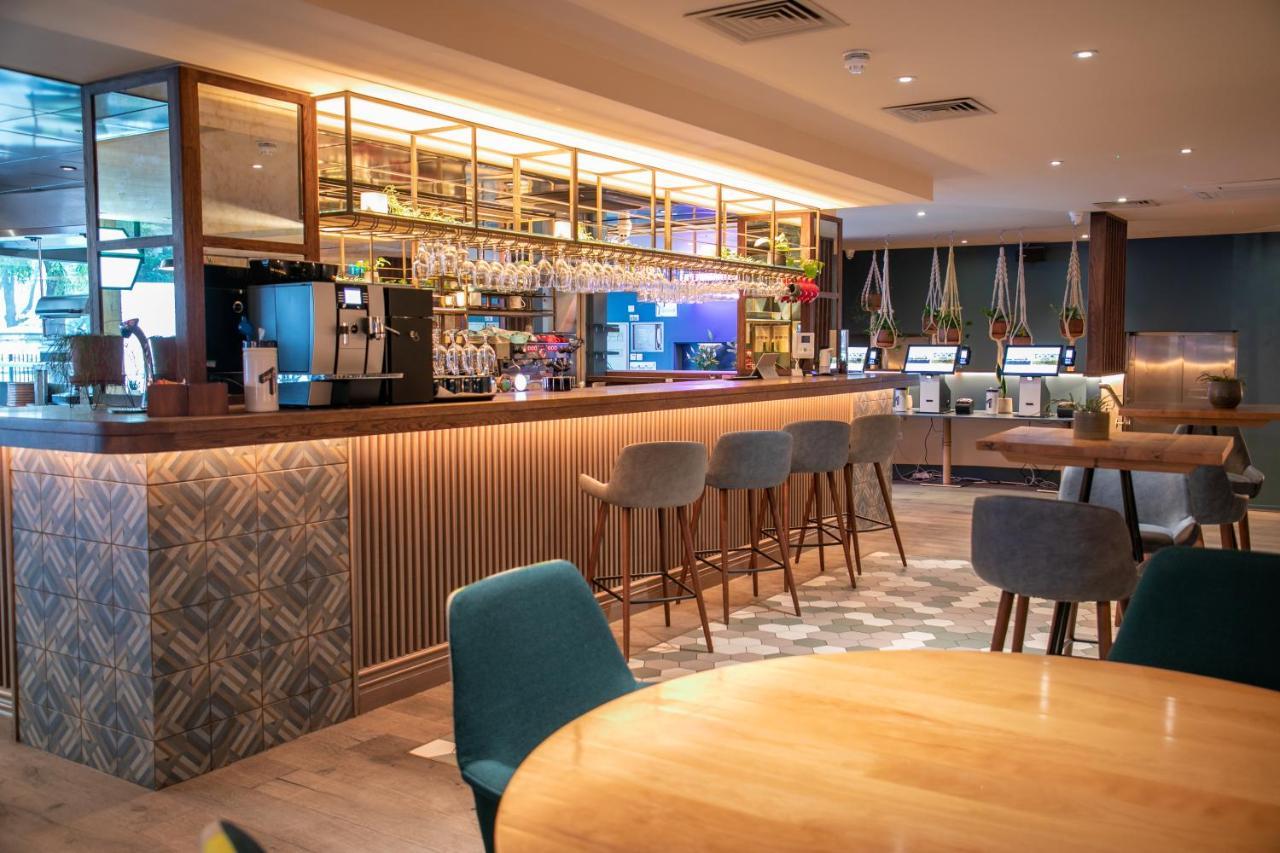 The Corner 3*