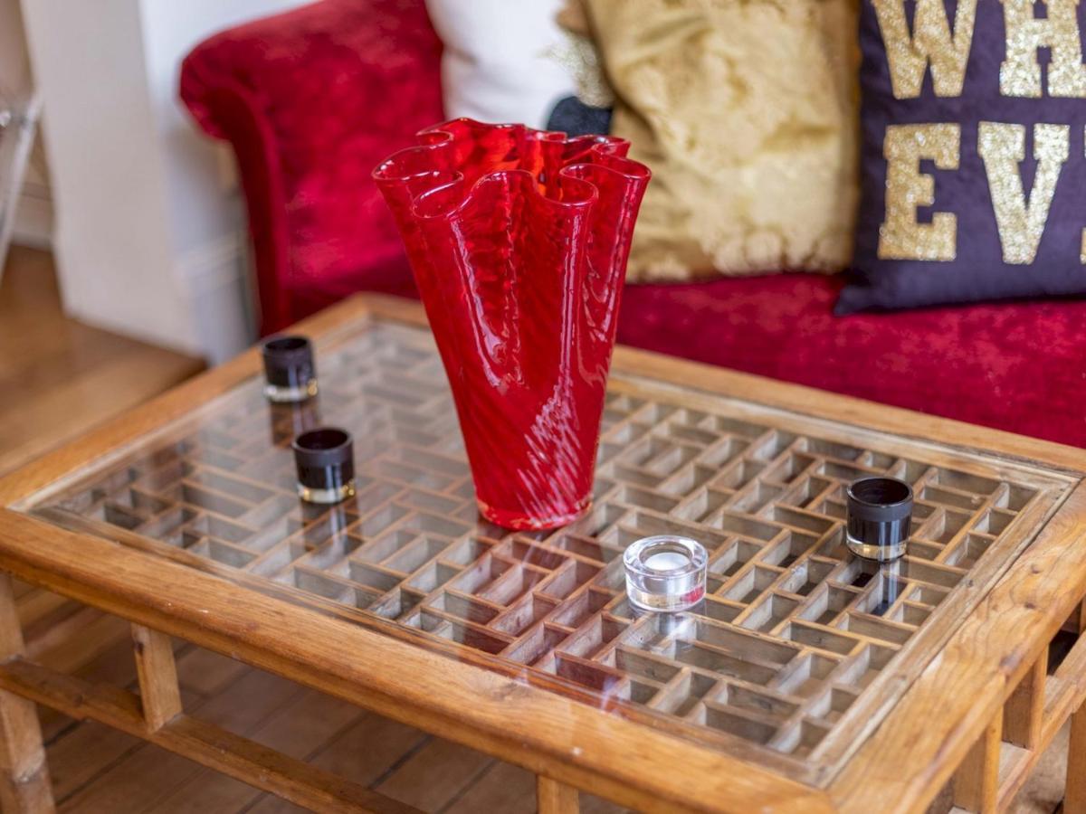 Pass The Keys Split-floors Antique In Portobello Road Appartement Londres