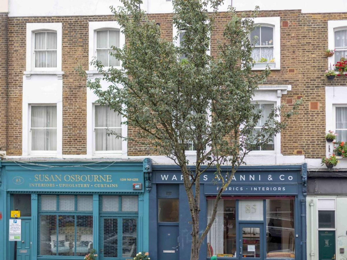 Pass The Keys Split-floors Antique In Portobello Road Appartement